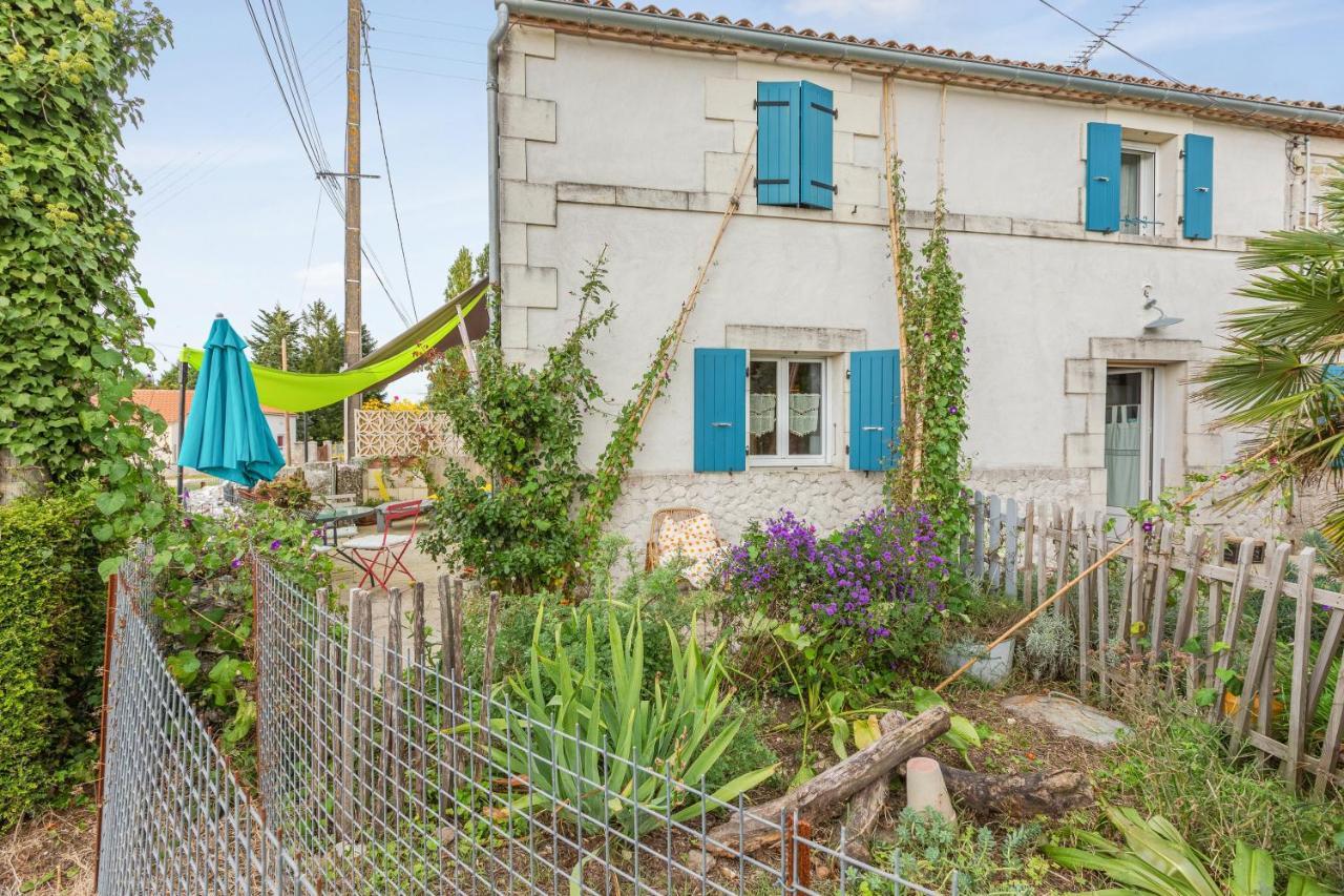 Appartement Accueillant A Mortagne Sur Gironde 45 M² Terrasse Exterior photo
